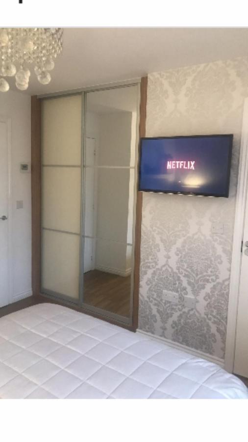 Double Room With En-Suite. Central For North West Rainhill Exterior photo